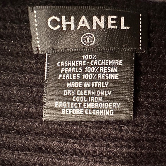 NWT Chanel 100% Cashmere Black Stole Large Scarf. Embroidered Logo. White Pearls - Picture 3 of 5